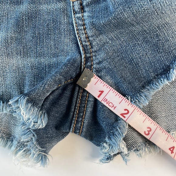 AMERICAN EAGLE Embellished Jean Shorts - Picture 9 of 10